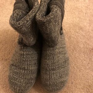 Sweater boots